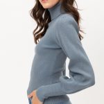 METALLIC YARN BALLOON SLEEVE TOP